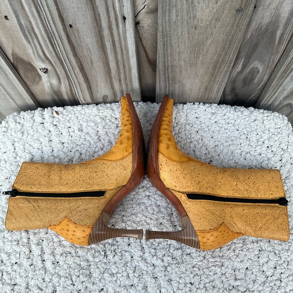 GENUINE OSTRICH- Yellow Pointy toe high heel booties - Picture 6 of 7